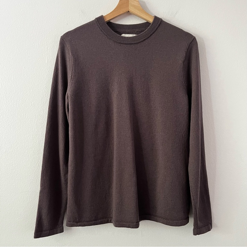 Artefact Merino Wool‎ Crew Neck Sweater in Dark Purple size medium